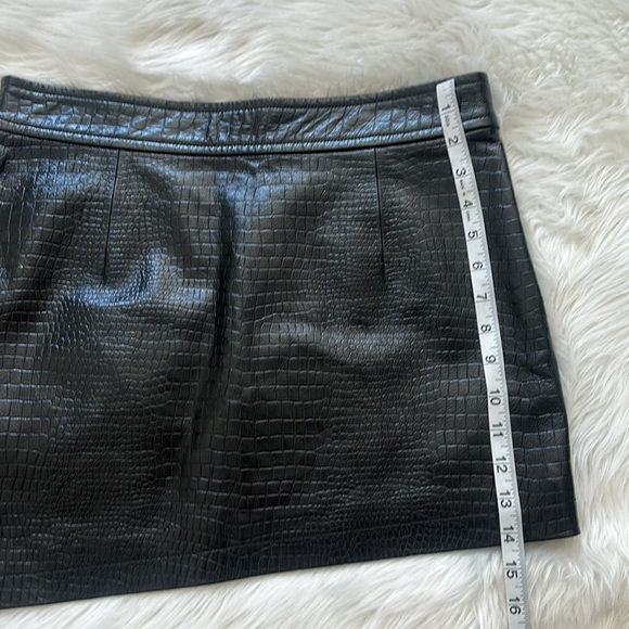 Helmut Lang Croc Mini Skirt Size 12 NWT - Picture 4 of 10